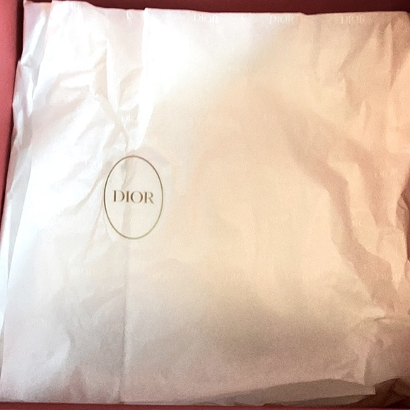 Red Christian Dior Box - Picture 3 of 6